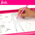 Studio de mode Barbie Fashion Workshop Poupée Tablet de Chevet